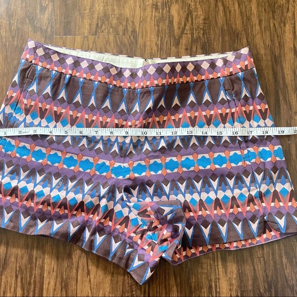 J. Crew Aztec Tribal Print Chino Bermuda Shorts Size 8 - Picture 6 of 8